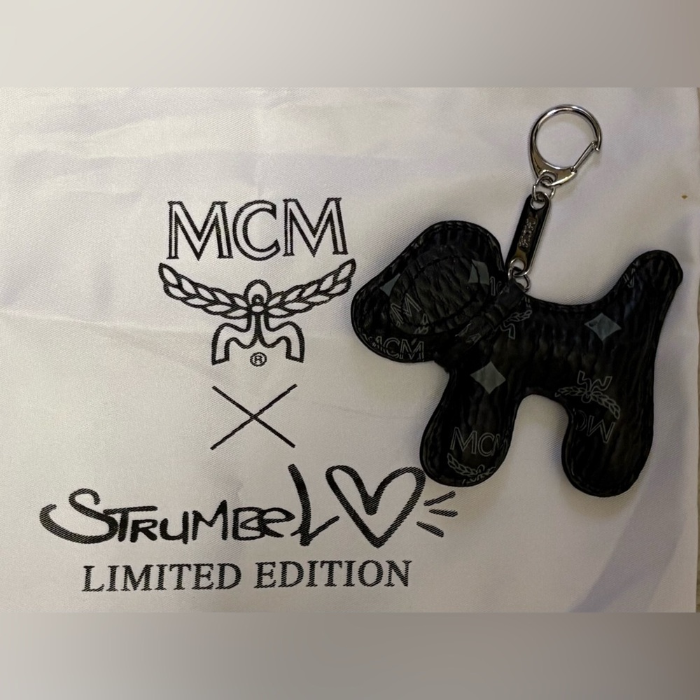 Authentic MCM Black Dog Limited Edition Bg Charm